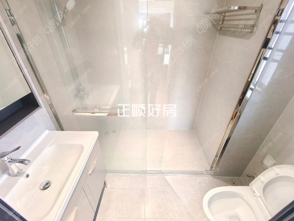 卫生间1713586.jpg (1)