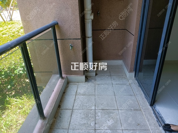 220713135858BAC8EC51F77147569207