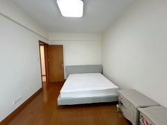 次卧