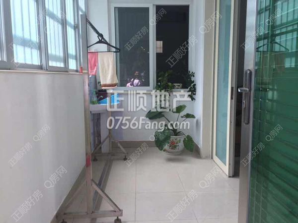 阳台.jpg12129211