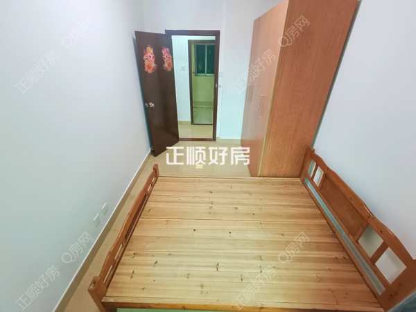 次卧