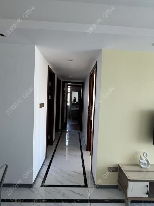 e97ae5ceff4d6a7cbd25bce43fcb9280