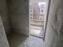 次卧