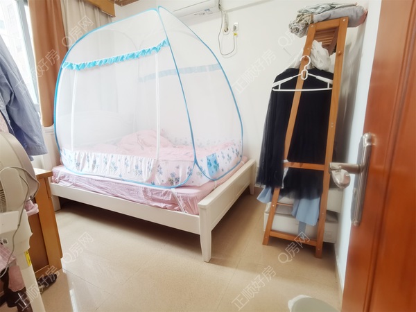 卧室