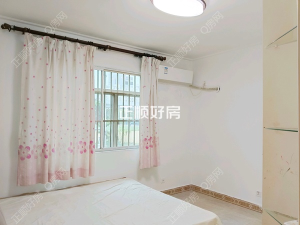 主卧