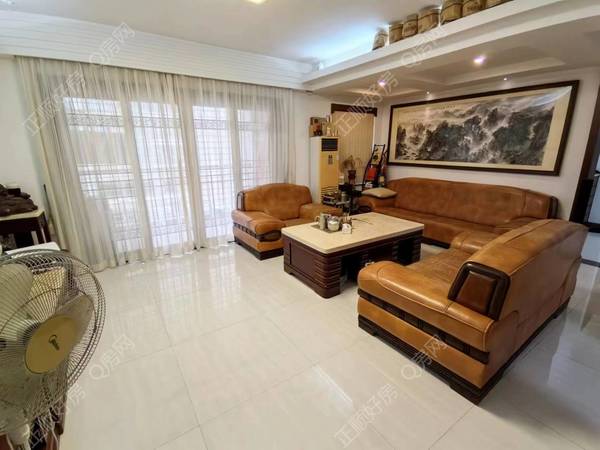 5f7ce2cda020595d41d43681da84a0f