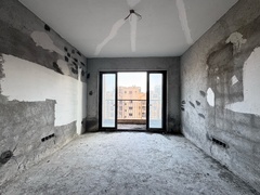 house_img