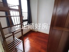 次卧
