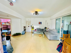 house_img