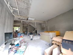 house_img