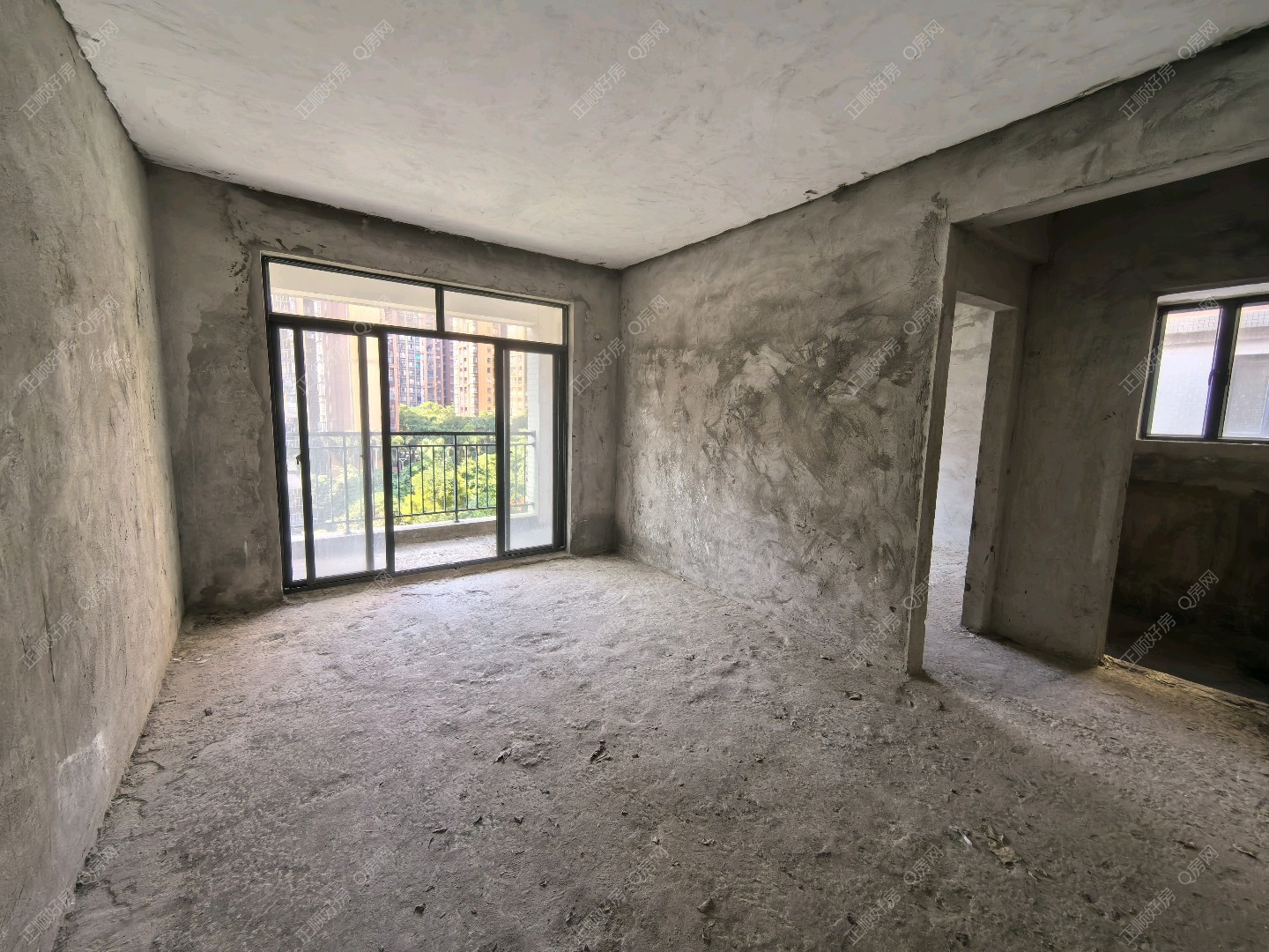 湖星水岸华庭 1房1厅1卫 毛坯 50.54平