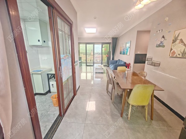 6084d075cd840e4be5a6d2d3b70a9338