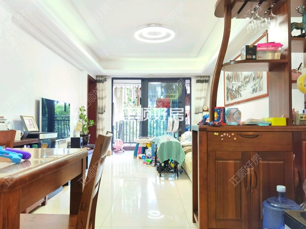 珠海市 香州区 金域华府79平方正规3房仅售300万