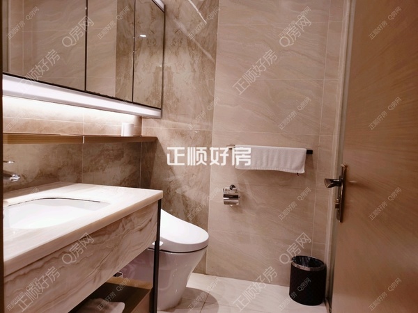 220403155713FCEE30FCE1A146DC8E33