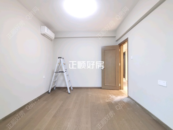 次卧