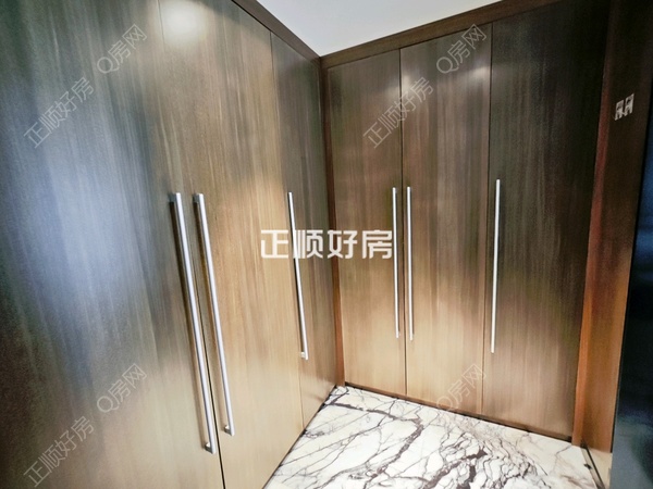 衣帽间