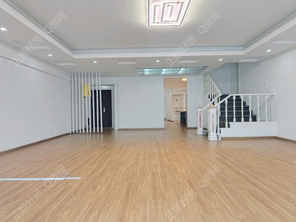 VR看房