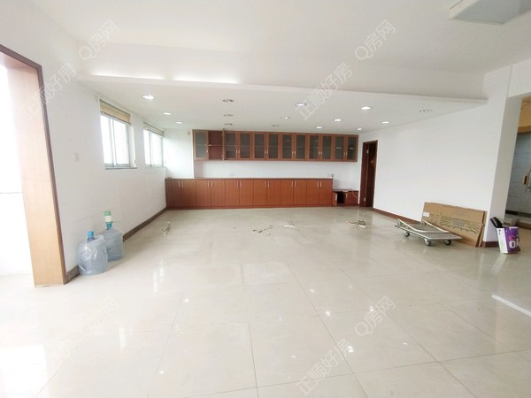 九昌大厦4室2厅2卫在售房源图片