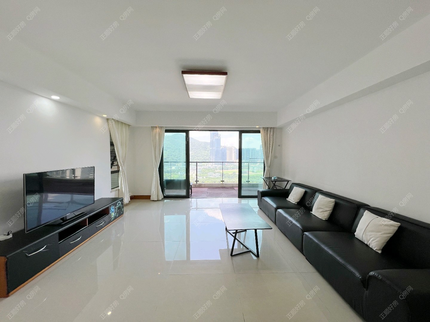 华发世纪城二期 4房2厅3卫 精装 195.36平