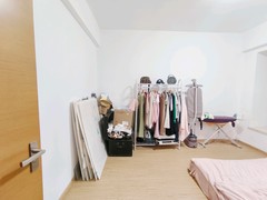 次卧