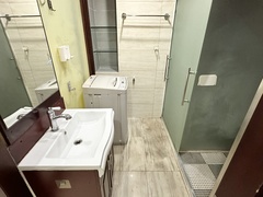 ed4d2ec7a6674a0ebd28f7f65b4f5f9