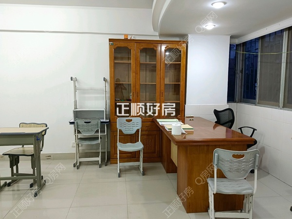 客厅
