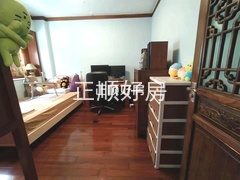 次卧