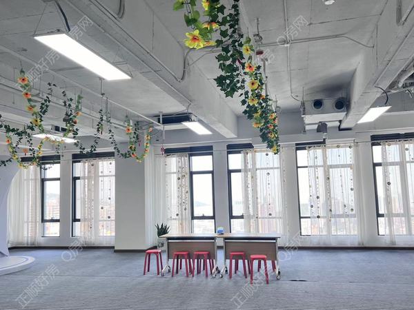 4acc6d674b8e7e15de7e943d58cc9aab