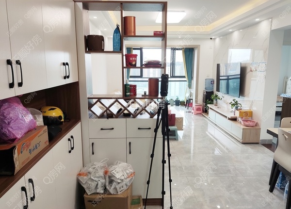 s3E1A1CCDA4D24D35856BFE490084DFCC.jpg1352981