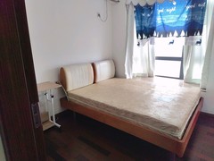 次卧