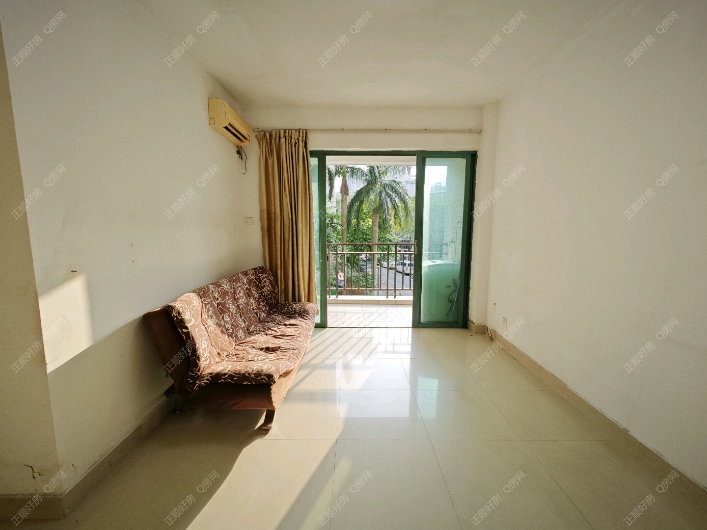 新上笋盘 朝南看小区园林 九中 棕榈假日电梯两房 