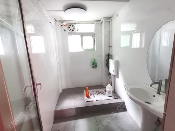 74a13e88076adafeac57cc43a6cd8c9e