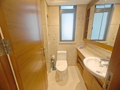 608beb1d383dd5f58baba5aa6b4efc75