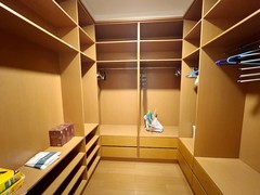 衣帽间