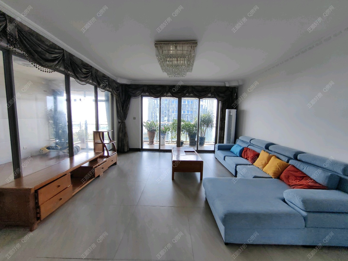 美丽湾旁 每一间花园  豪装5房 各付税 看房方便