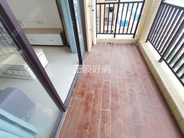 2009281633376C43FA41B255480DB3DD