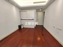主卧