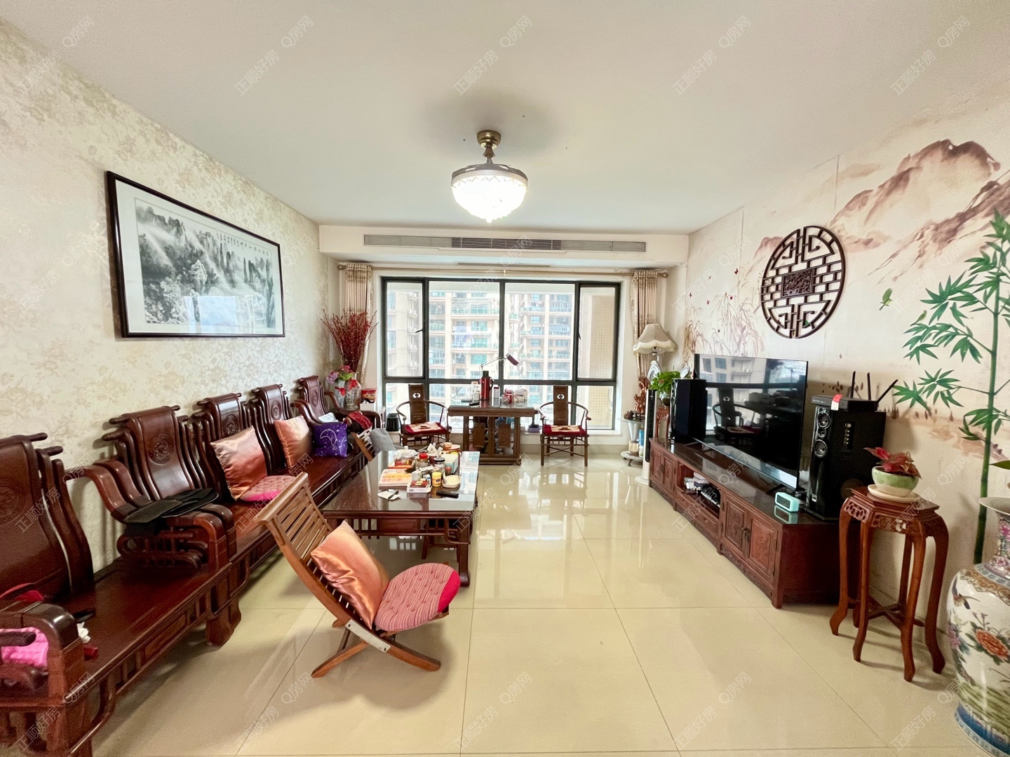 御景国际花园 4房2厅2卫 精装 142.18平