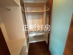 衣帽间