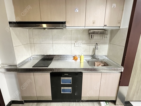 27084bdcc276024219a23b16398d305