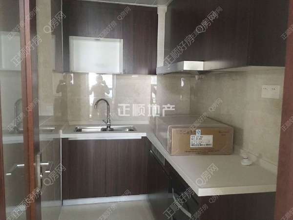ab4c72e2-baaf-4921-b8ef-77fefe635d39