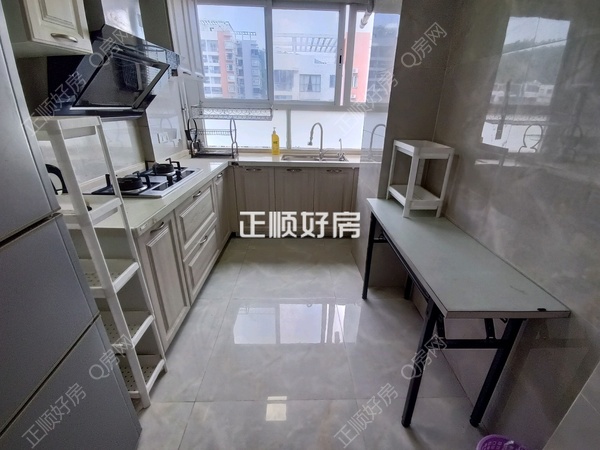 厨房