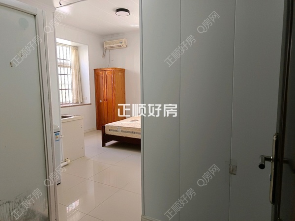 2号房卧室