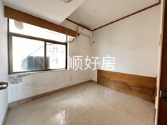 次卧