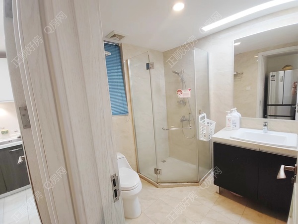 fa5e9aeb038544841dba245d6974f65