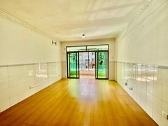 house_img