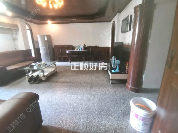 客厅