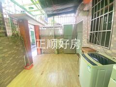 带小院子一房一厅1
