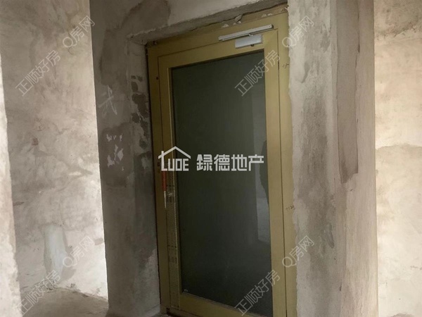 sF675E9785F914DB4A9009E83A39FB10C