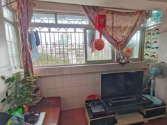 house_img